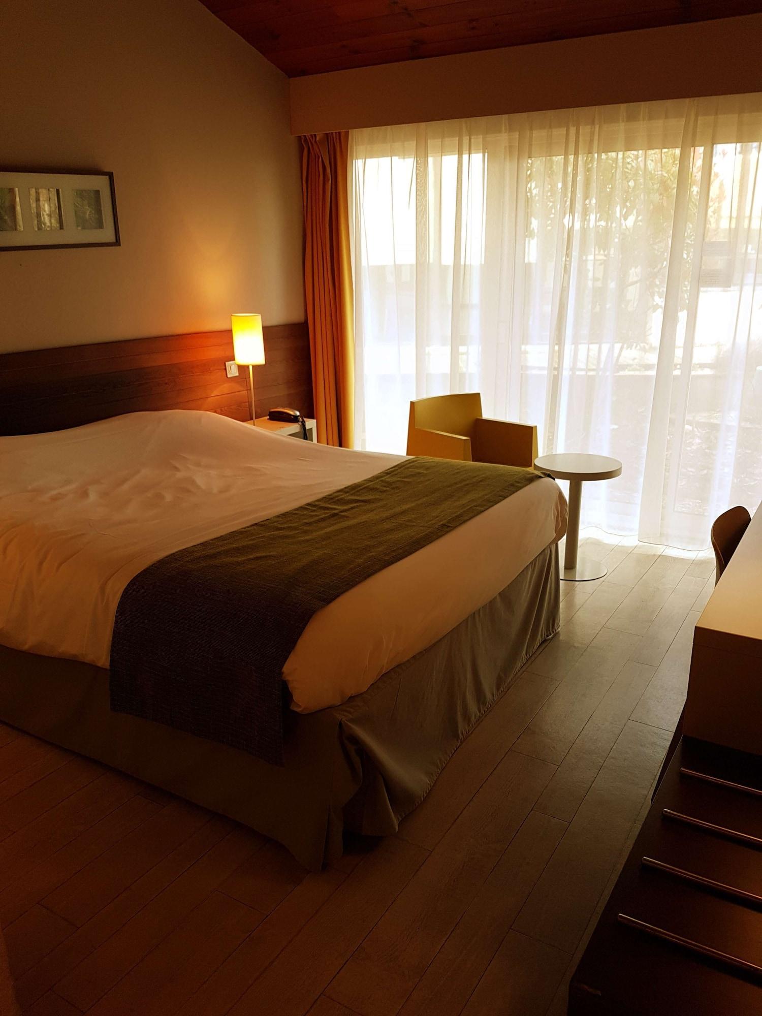 Kyriad Angouleme Nord Champniers- Hotel & Residence Champniers  Exterior foto